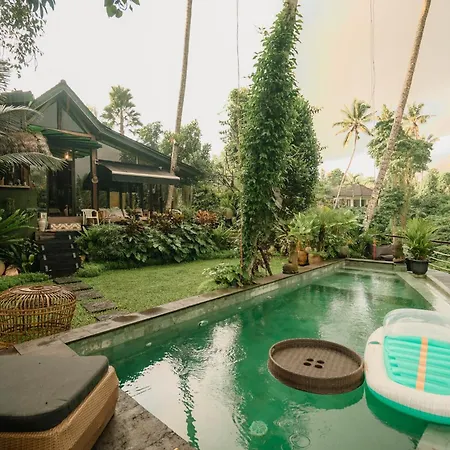 Tropical Kasbah With Riverside View - Beji Mas, Ubud